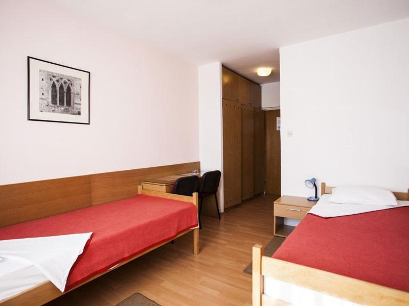Hostel Arena Zagreb Bagian luar foto