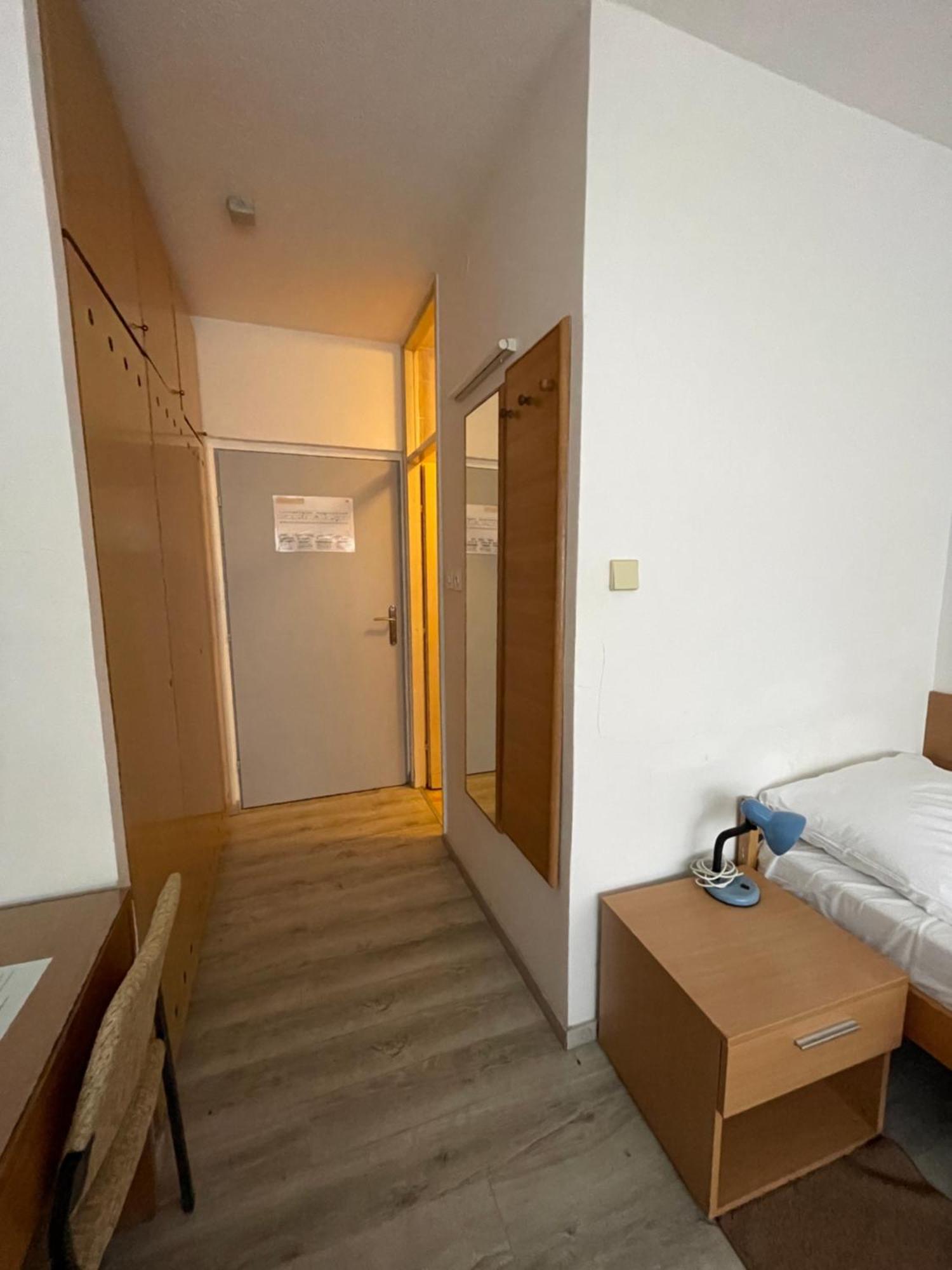 Hostel Arena Zagreb Bagian luar foto